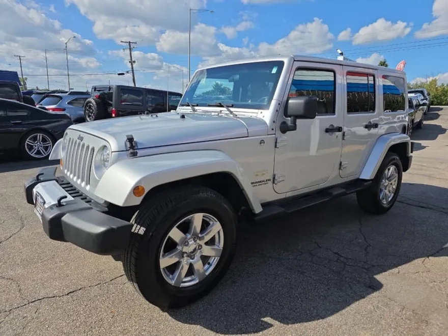 2012 Jeep Wrangler Unlimited Sahara photo 1