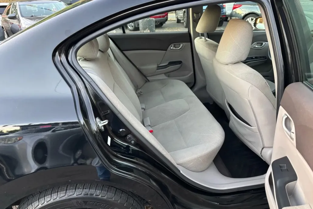2012 Honda Civic LX photo 1