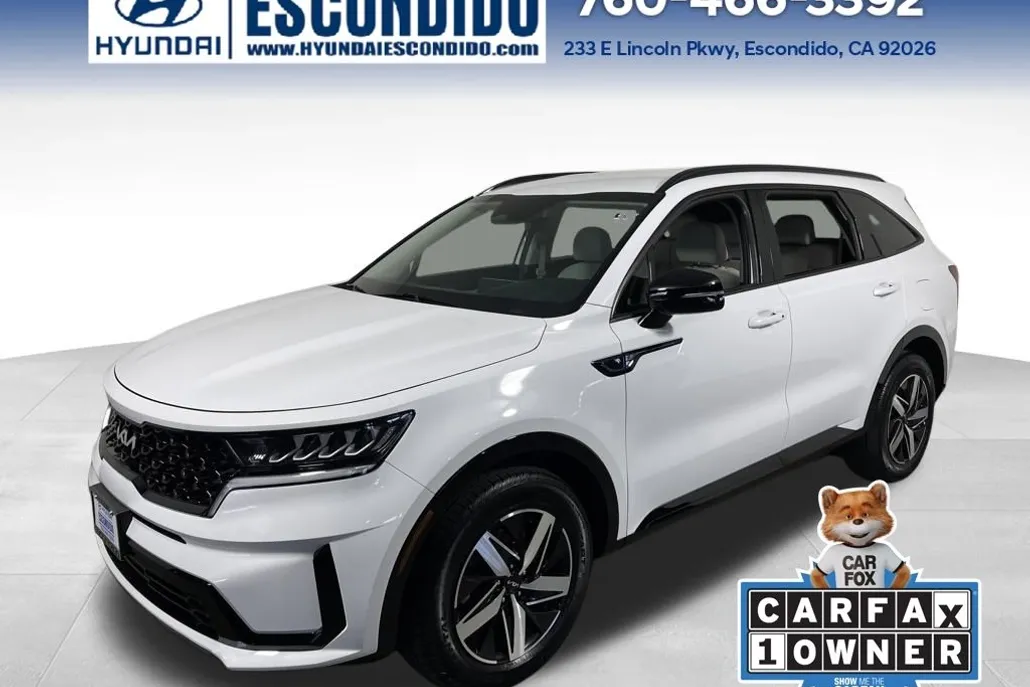2023 Kia Sorento S photo 1