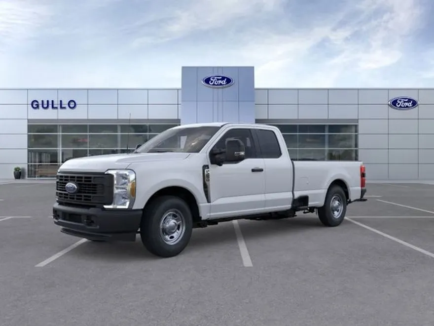 2025 Ford F-250 photo 1