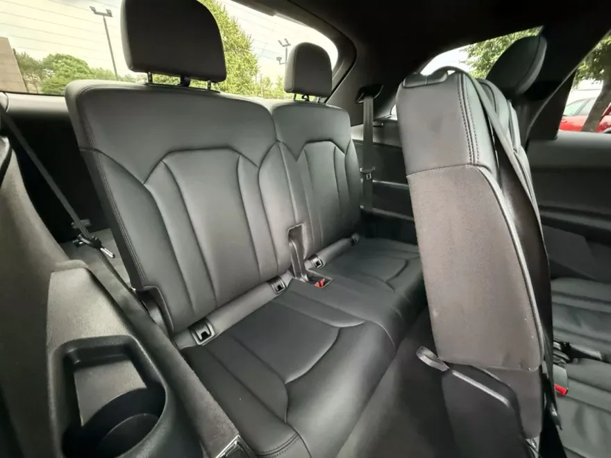 2022 Audi Q7 45 Premium Plus photo 13