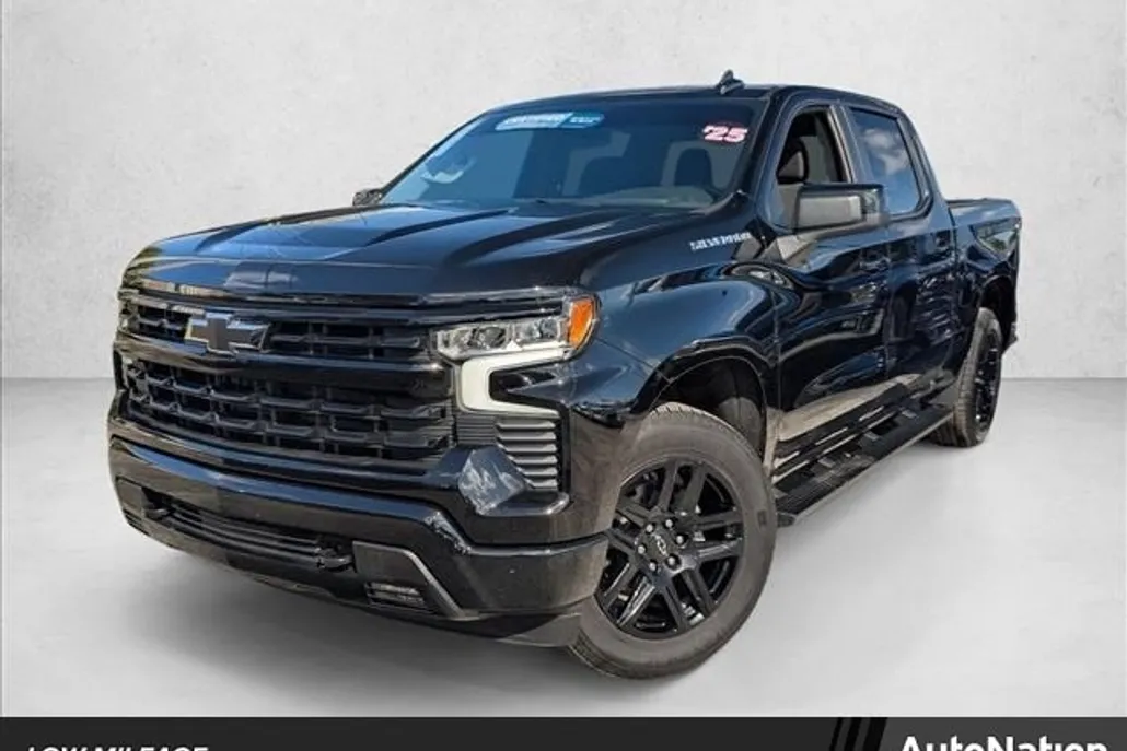 2025 Chevrolet Silverado 1500 RST photo 1