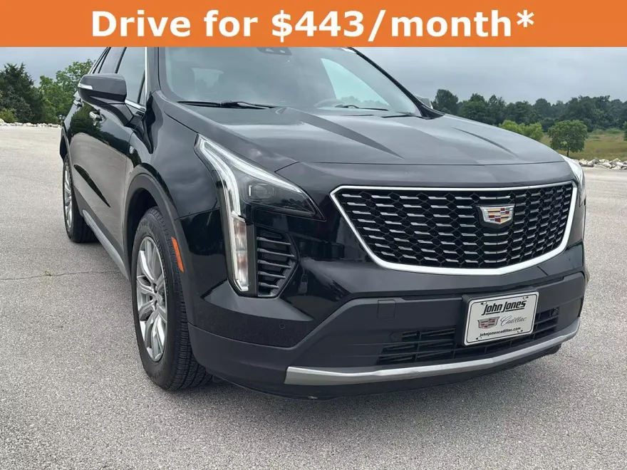 2022 Cadillac XT4 Premium Luxury photo 1