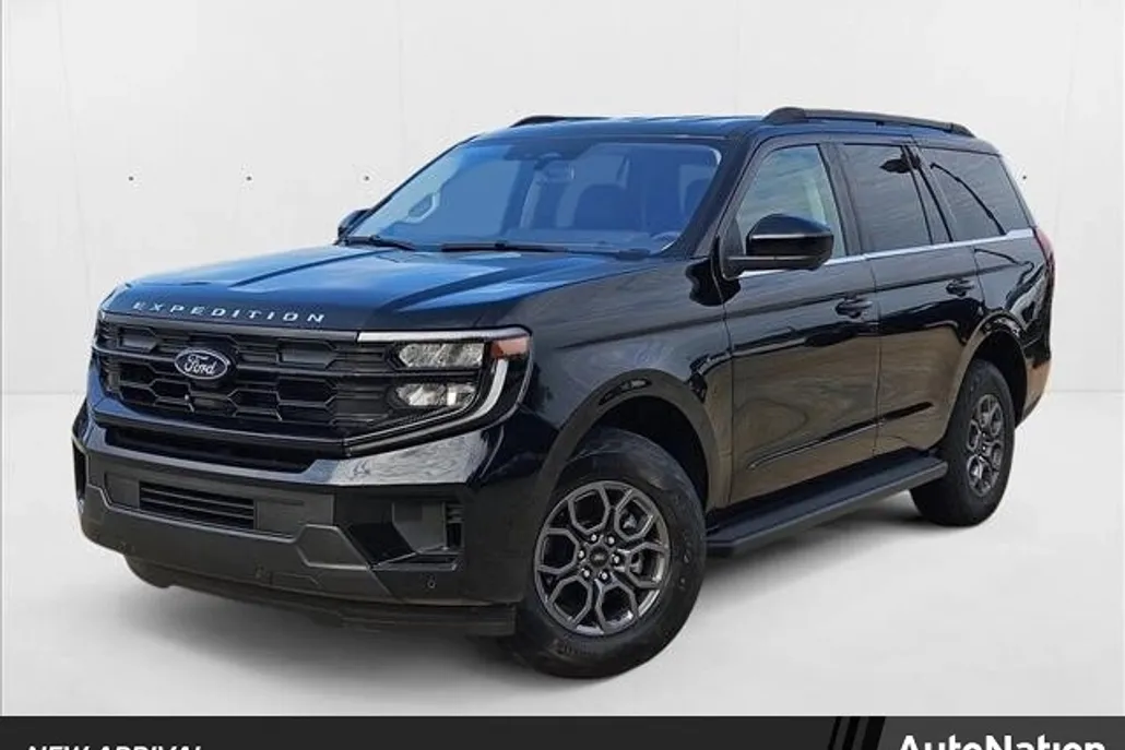 2025 Ford Expedition photo 1