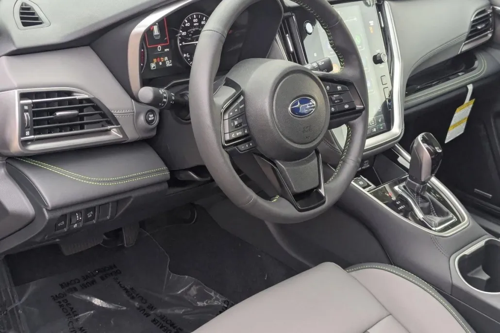 2025 Subaru Outback Onyx Edition photo 1