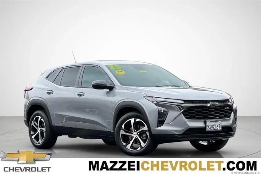 2025 Chevrolet Trax photo 1
