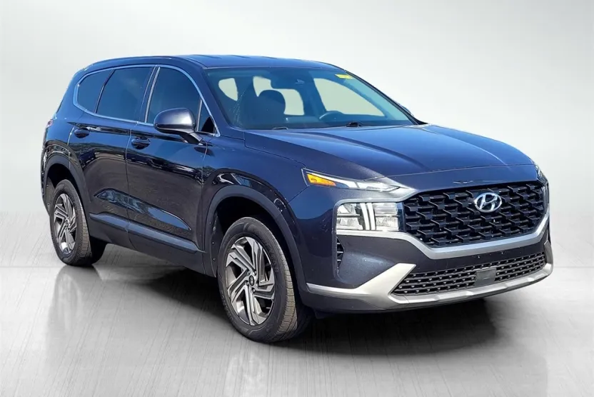 2022 Hyundai Santa Fe SE photo 1