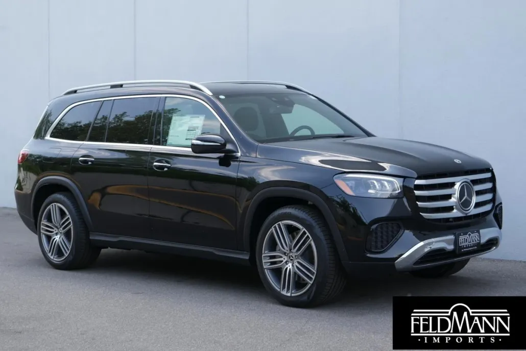 2025 Mercedes Benz GLS 450 4MATIC photo 1