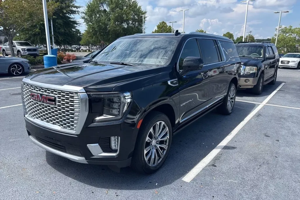 2021 Gmc Yukon XL Denali photo 1