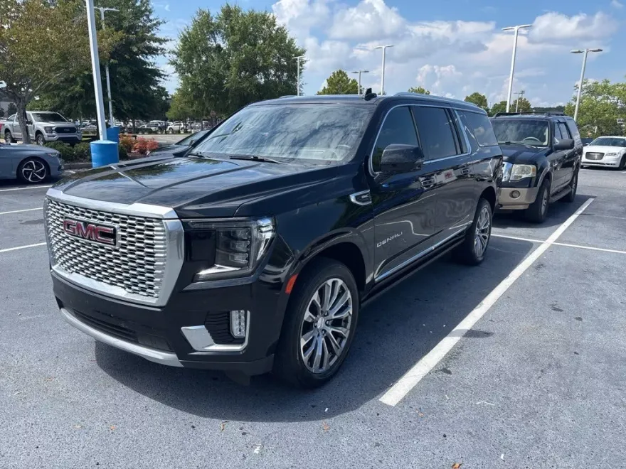 2021 Gmc Yukon XL Denali photo 1