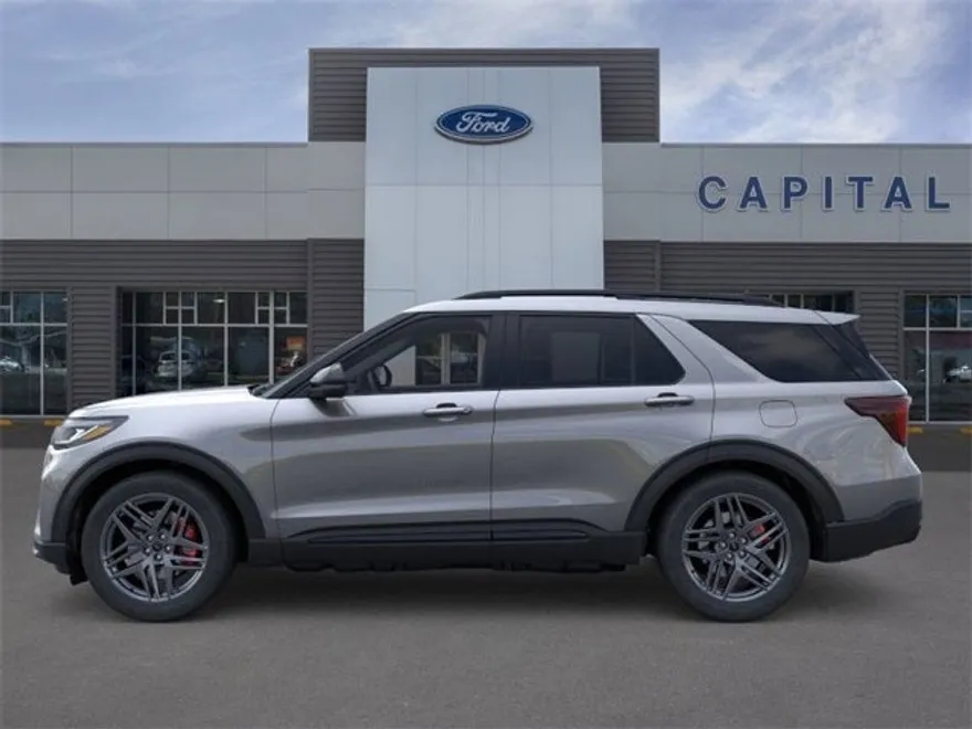 2025 Ford Explorer ST photo 1