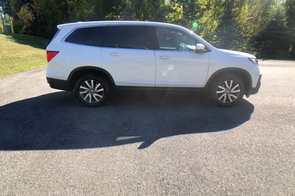 2022 Honda Pilot EX-L photo 1