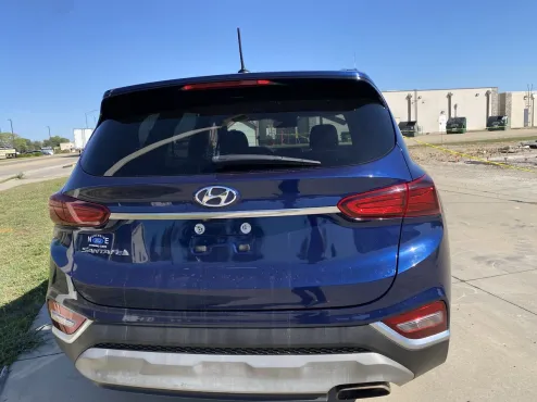 2019 Hyundai Santa Fe SE photo 4