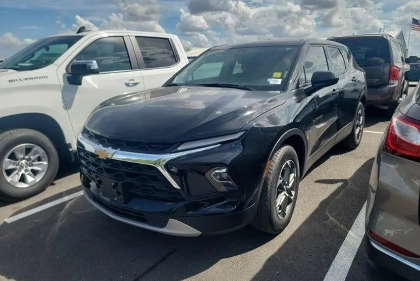 2023 Chevrolet Blazer 2LT photo 1