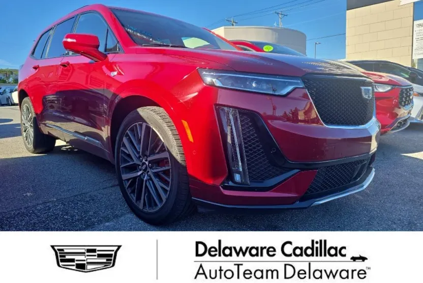 2023 Cadillac XT6 Sport photo 1