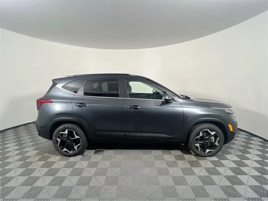 2026 Kia Seltos EX photo 1