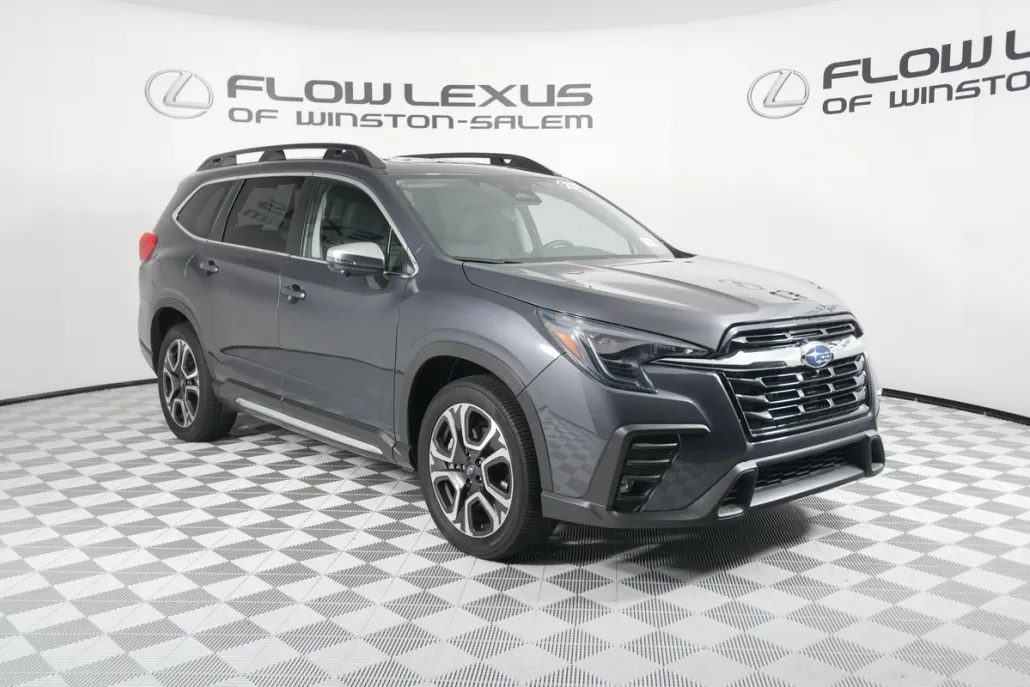 2023 Subaru Ascent Limited photo 1