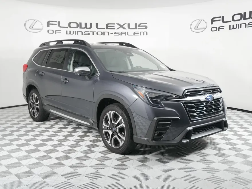 2023 Subaru Ascent Limited photo 1
