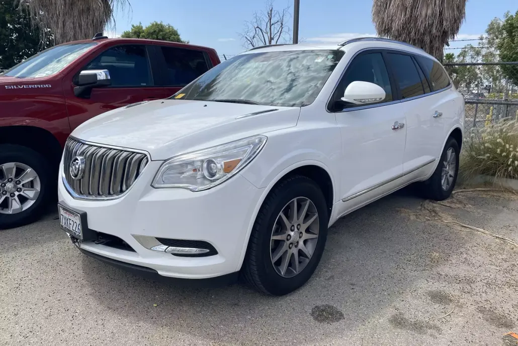 2017 Buick Enclave Leather photo 1