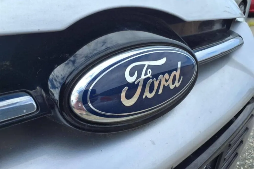 2012 Ford Focus SEL photo 1