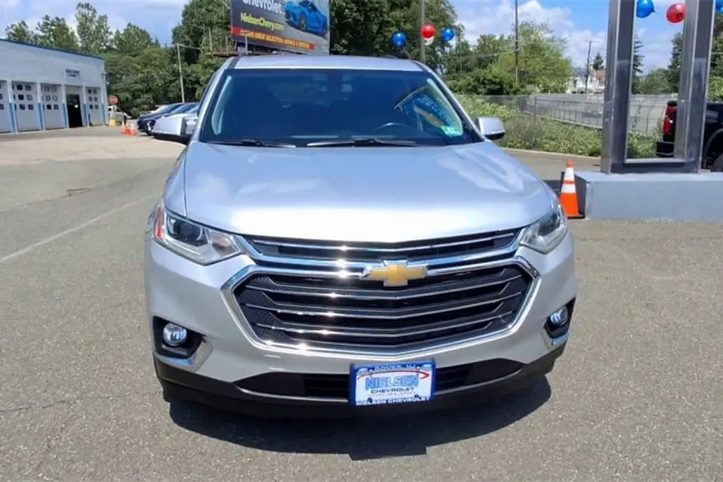 2018 Chevrolet Traverse Cloth 1LT photo 1