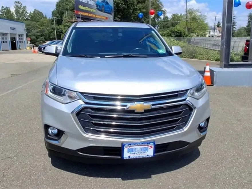 2018 Chevrolet Traverse Cloth 1LT photo 1