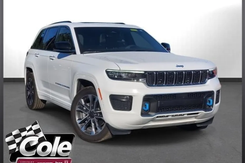 2023 Jeep Grand Cherokee Overland 4xe photo 1