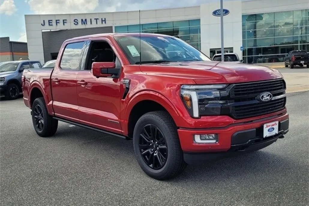 2025 Ford F-150 Platinum photo 1