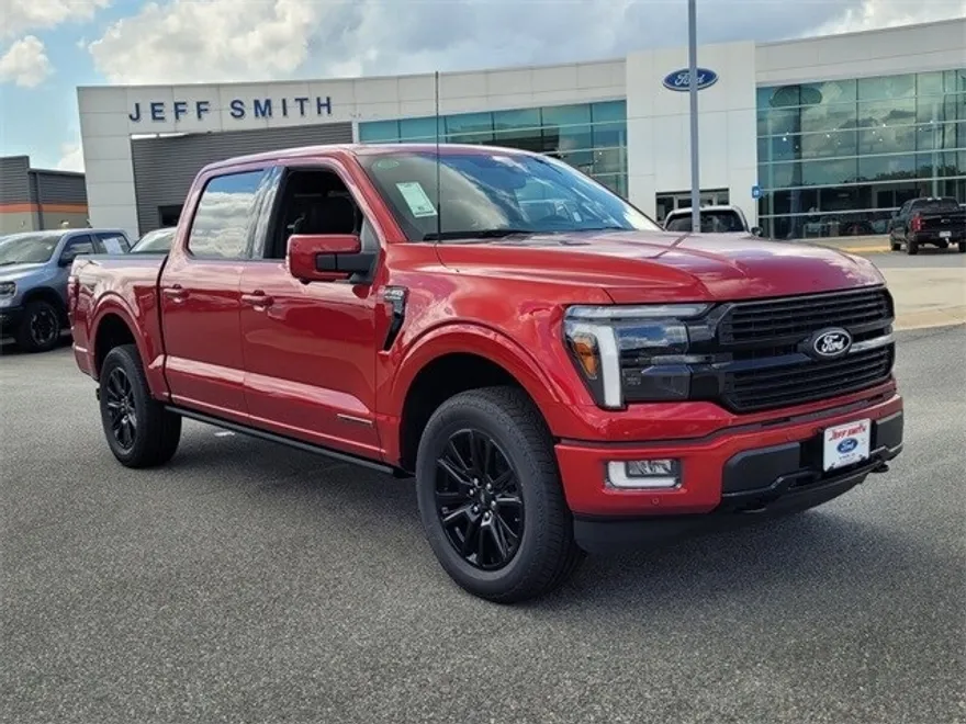 2025 Ford F-150 Platinum photo 1