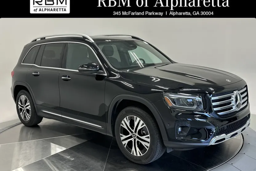 2024 Mercedes Benz GLB 250 photo 1