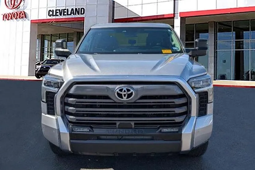 2023 Toyota Tundra Limited photo 1