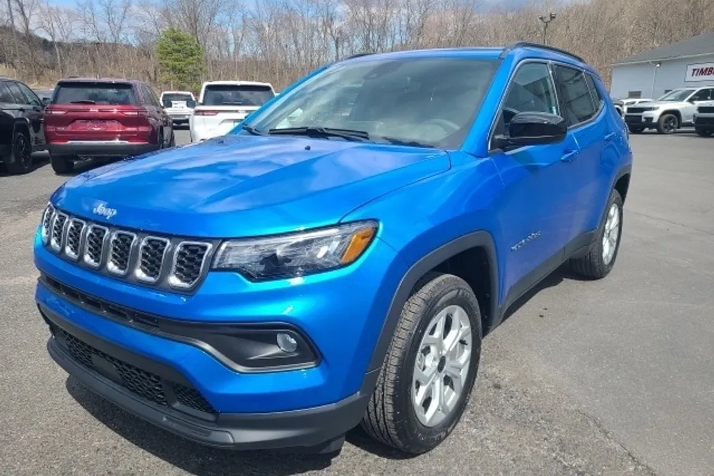 2025 Jeep Compass Latitude photo 1
