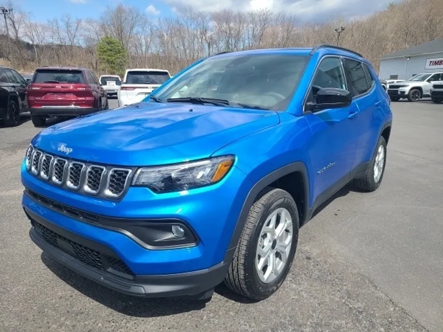 2025 Jeep Compass Latitude photo 1