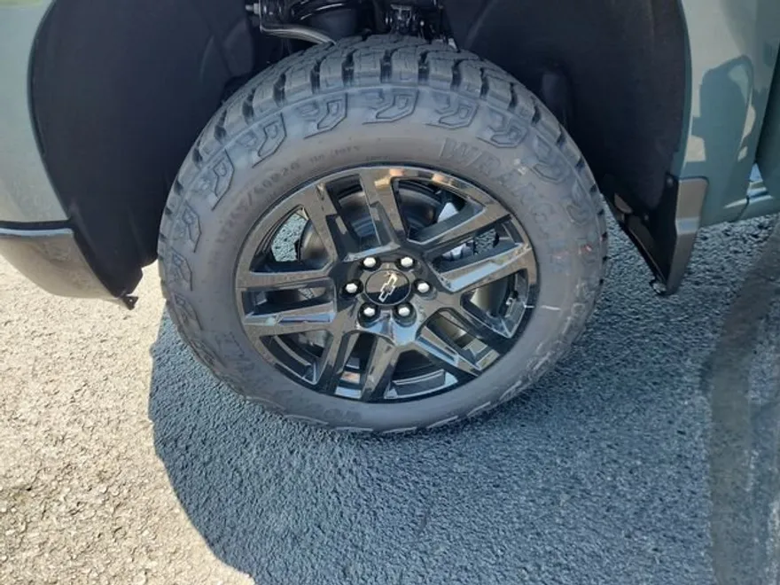 2025 Chevrolet Silverado 1500 LT Trail Boss photo 1