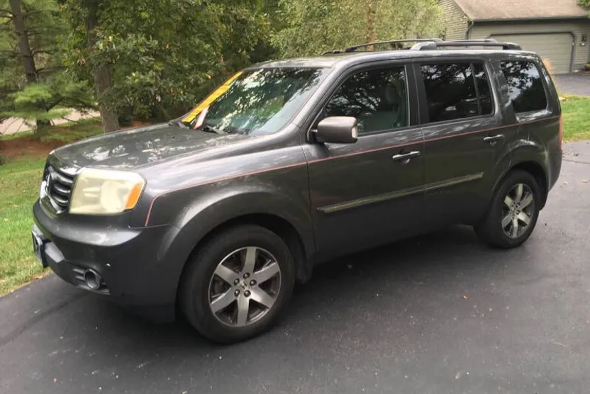2012 Honda Pilot Touring photo 1