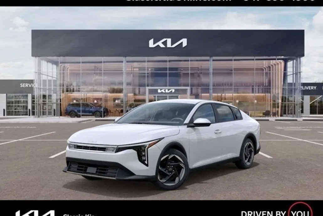 2025 Kia K4 EX photo 1