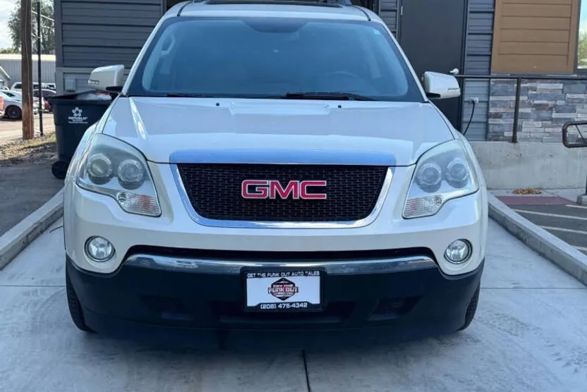 2012 Gmc Acadia SLT photo 1