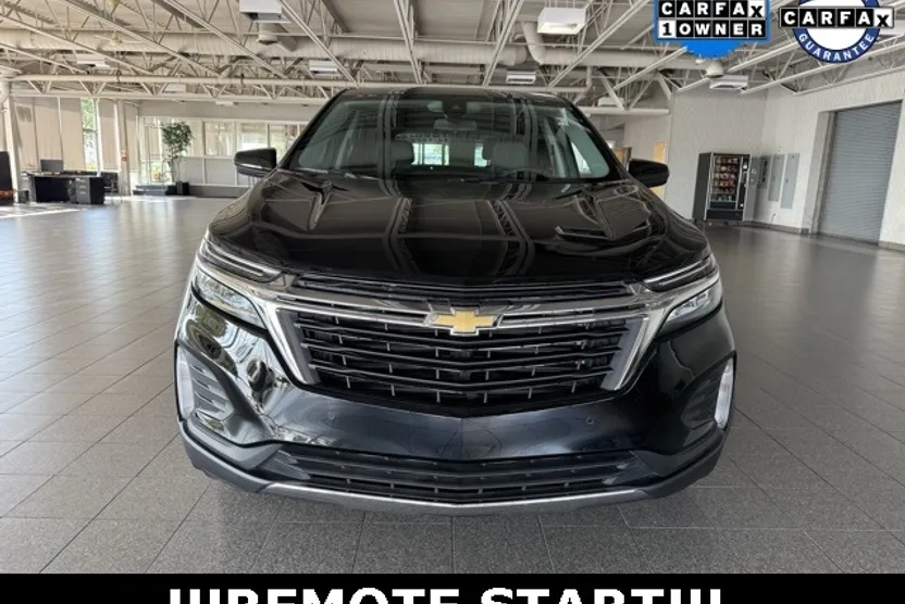 2022 Chevrolet Equinox LT photo 1