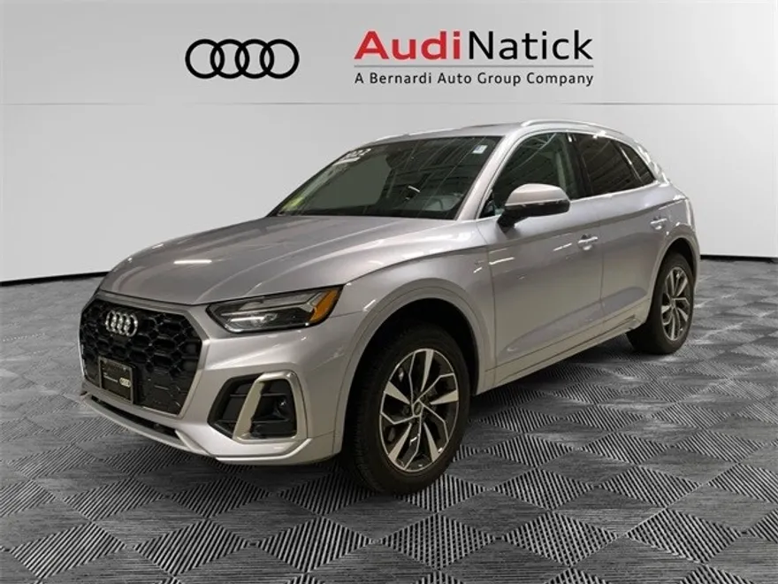 2022 Audi Q5 45 S line Premium Plus photo 1