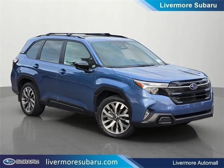 2025 Subaru Forester Touring photo 1
