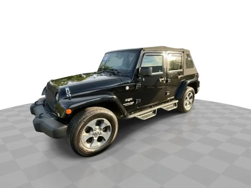 2018 Jeep Wrangler Unlimited Sahara photo 1