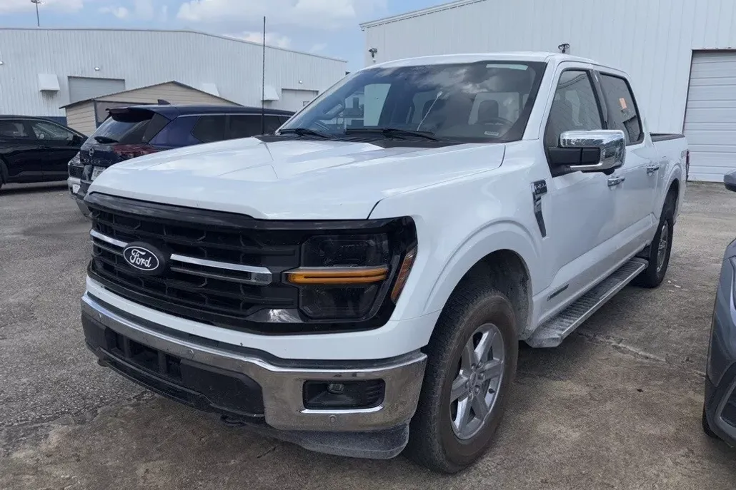 2024 Ford F-150 XLT photo 1