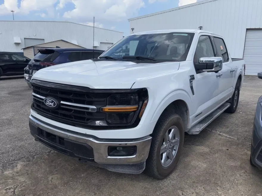 2024 Ford F-150 XLT photo 1