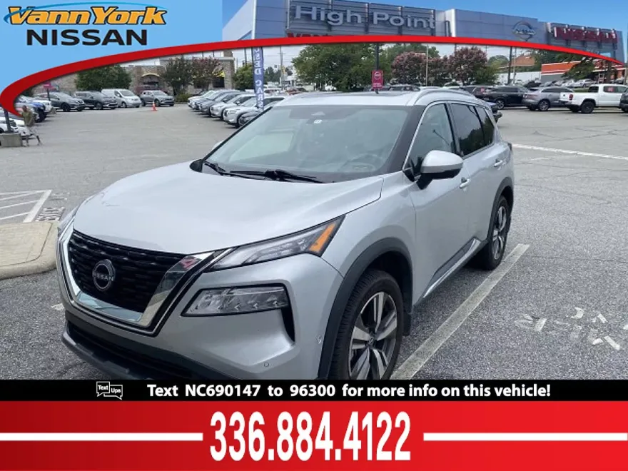 2022 Nissan Rogue SL photo 1