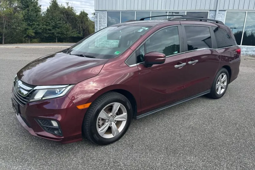 2019 Honda Odyssey EX-L photo 1