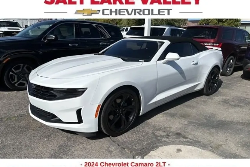 2024 Chevrolet Camaro 2LT photo 1