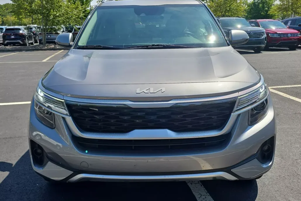 2022 Kia Seltos EX photo 1
