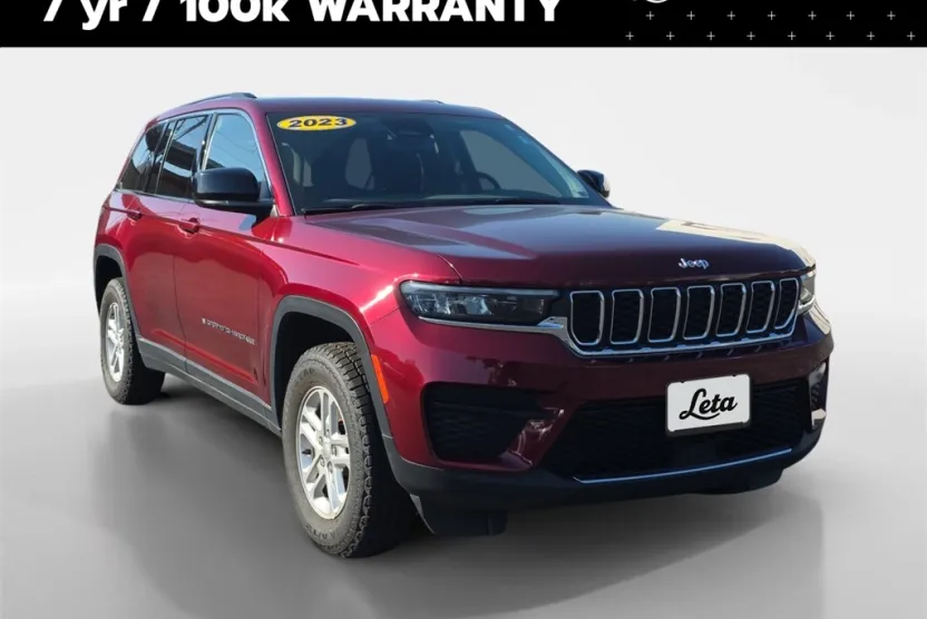 2023 Jeep Grand Cherokee Laredo photo 1