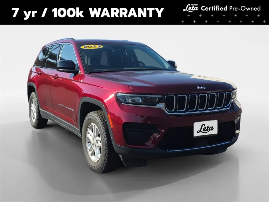 2023 Jeep Grand Cherokee Laredo photo 1