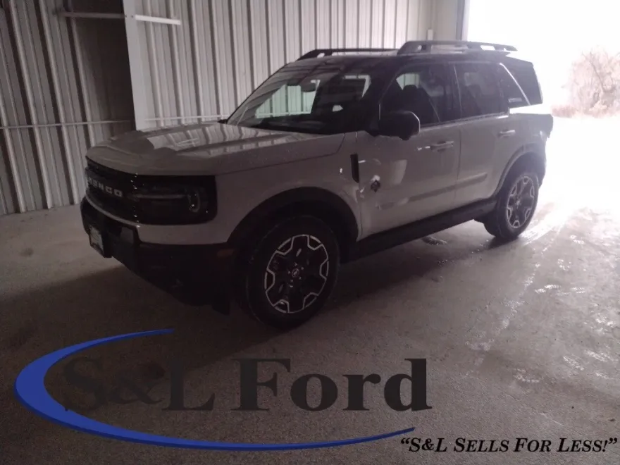 2025 Ford Bronco Sport Outer Banks photo 1